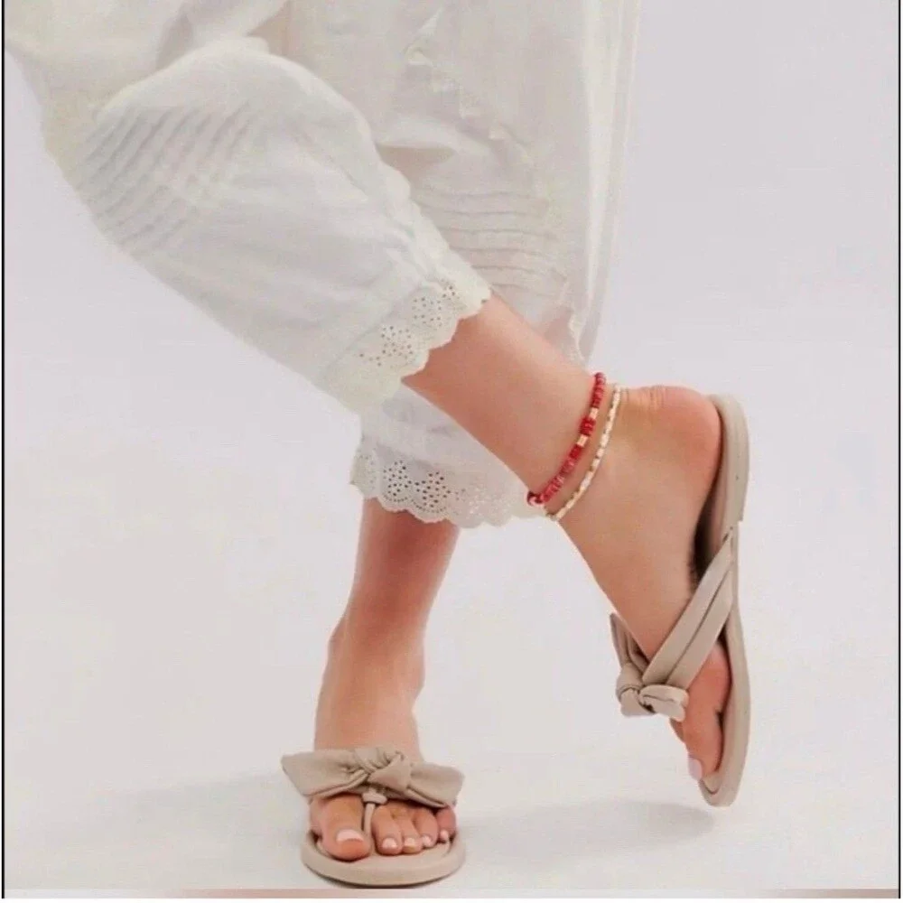 Free People Brynn Bow Sandal‎ Cement Gray Women’s Size 9/40